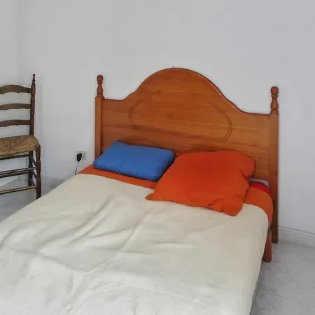 Apartamento Well-located, 3-bedroom In Beautiful Andorra With Wifi - 150