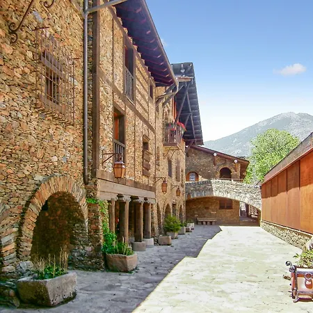 Apartamento Well-located, 3-bedroom In Beautiful Andorra With Wifi - 150